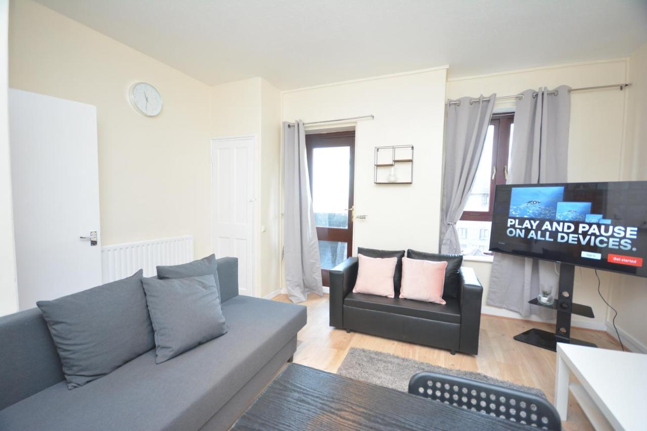 לונדון Lovely 4 Bedroom Apartment Close To The City Walking Distance From The Rivere View מראה חיצוני תמונה